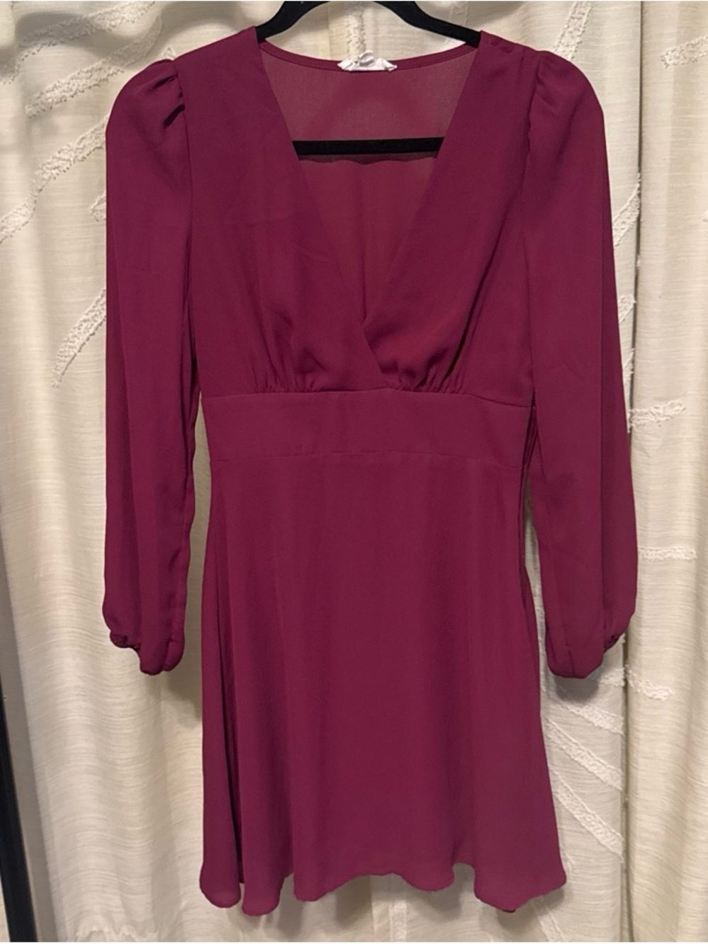 Socialite Long Sleeve V-Neck Dress in Berry